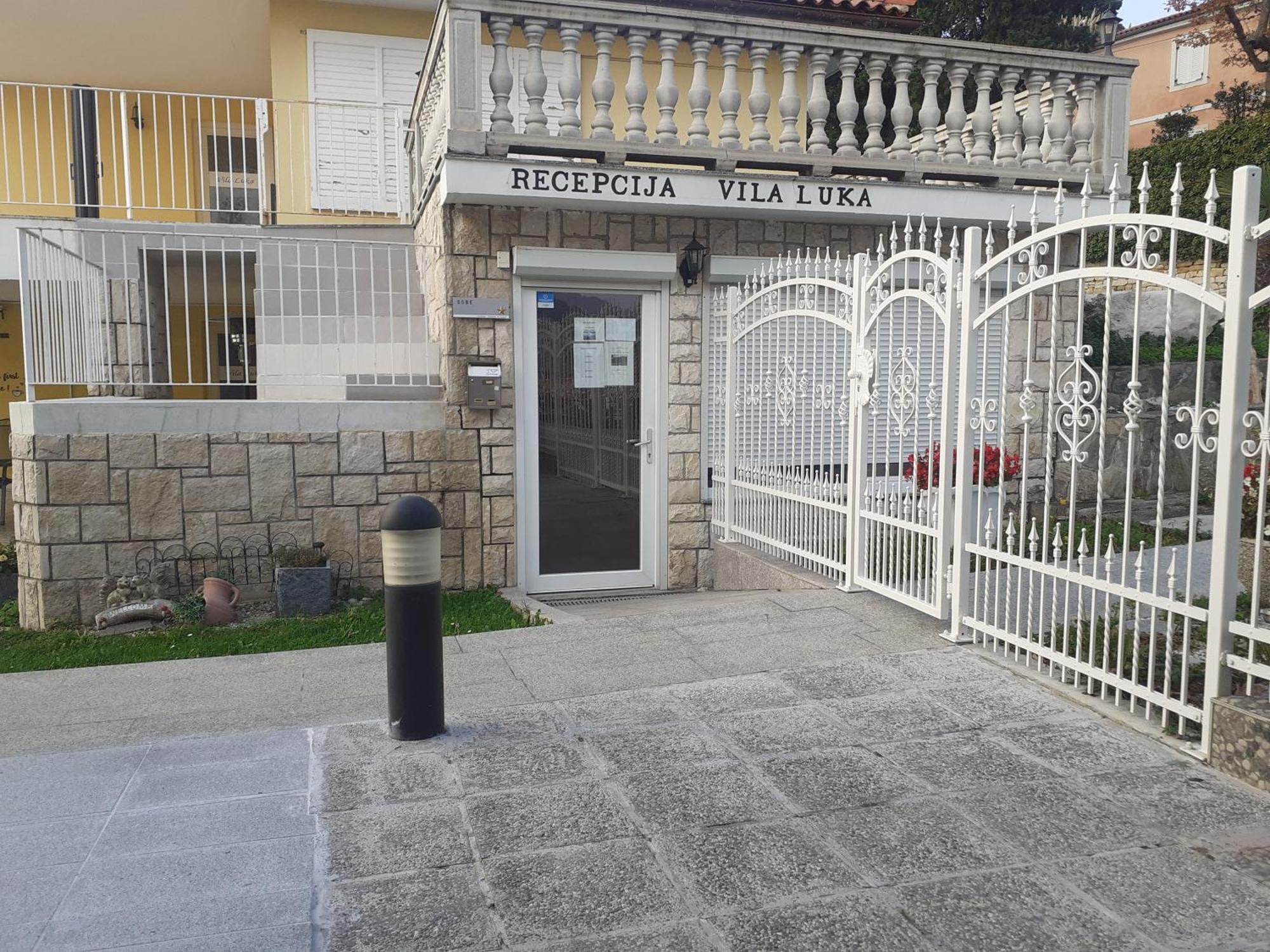 Guest House Vila Luka Portoroz Bagian luar foto