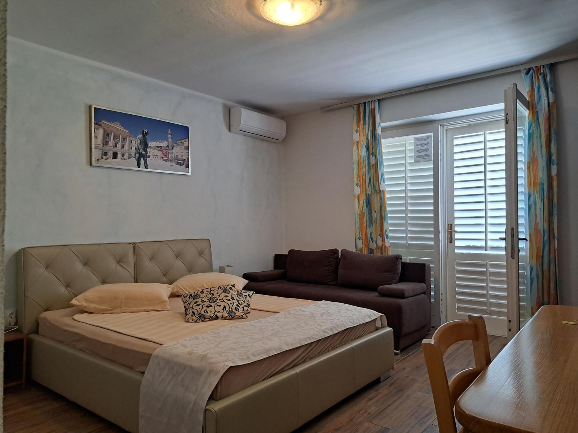 Guest House Vila Luka Portoroz Ruang foto