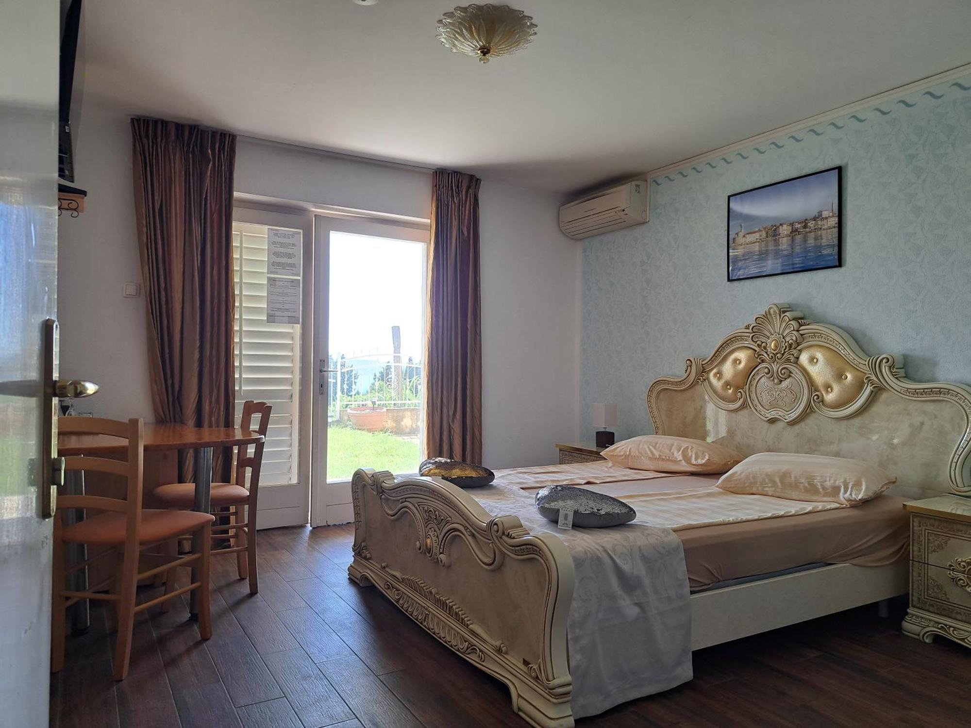 Guest House Vila Luka Portoroz Bagian luar foto