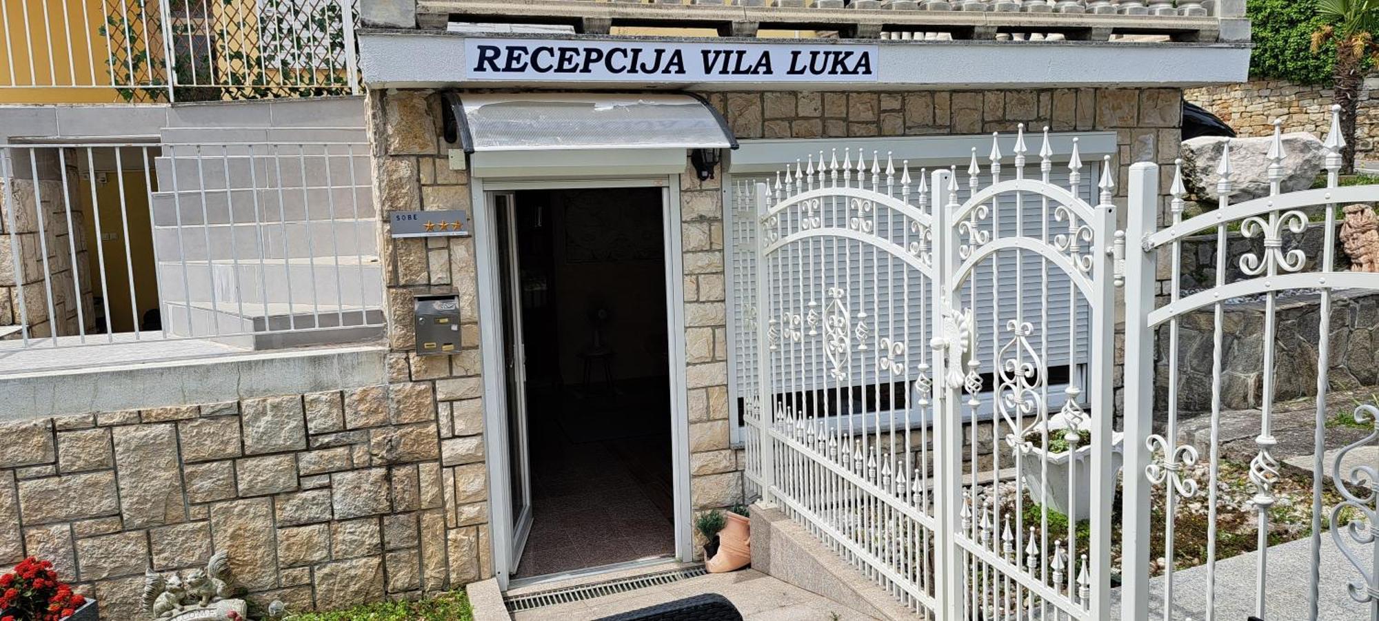 Guest House Vila Luka Portoroz Bagian luar foto